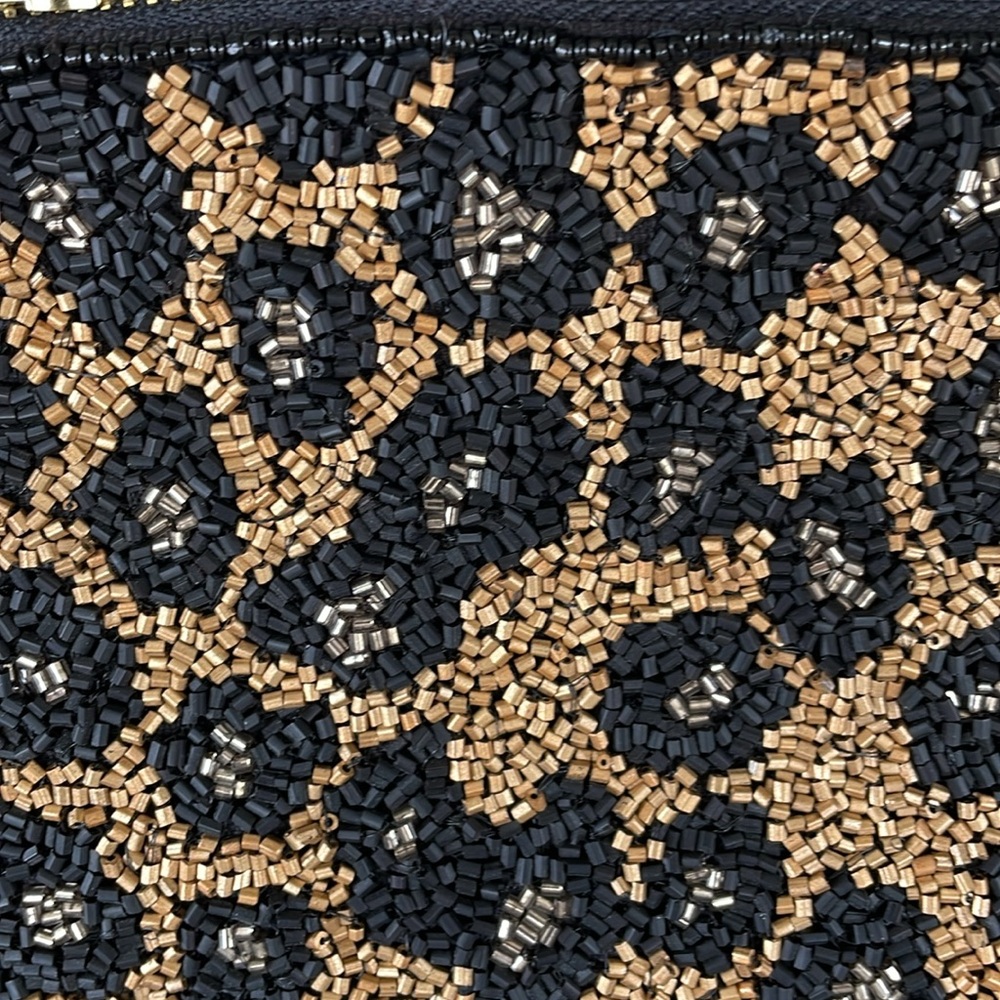 Leopard Print Beaded Clutch NWT - Picture 3 of 5